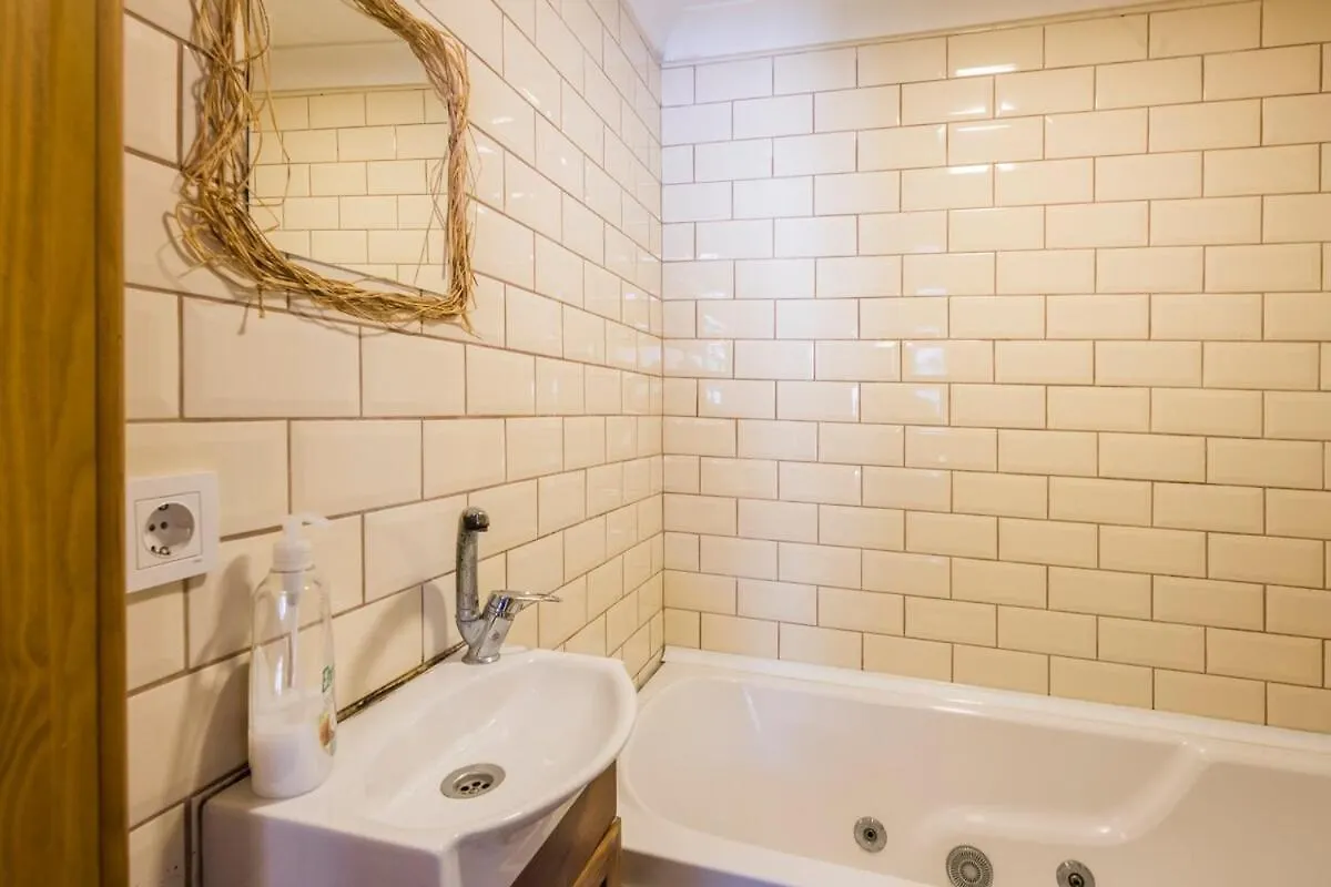 Apartament Lovely 1 Room Wac Close To Tophane Tram Station Stambuł Turcja