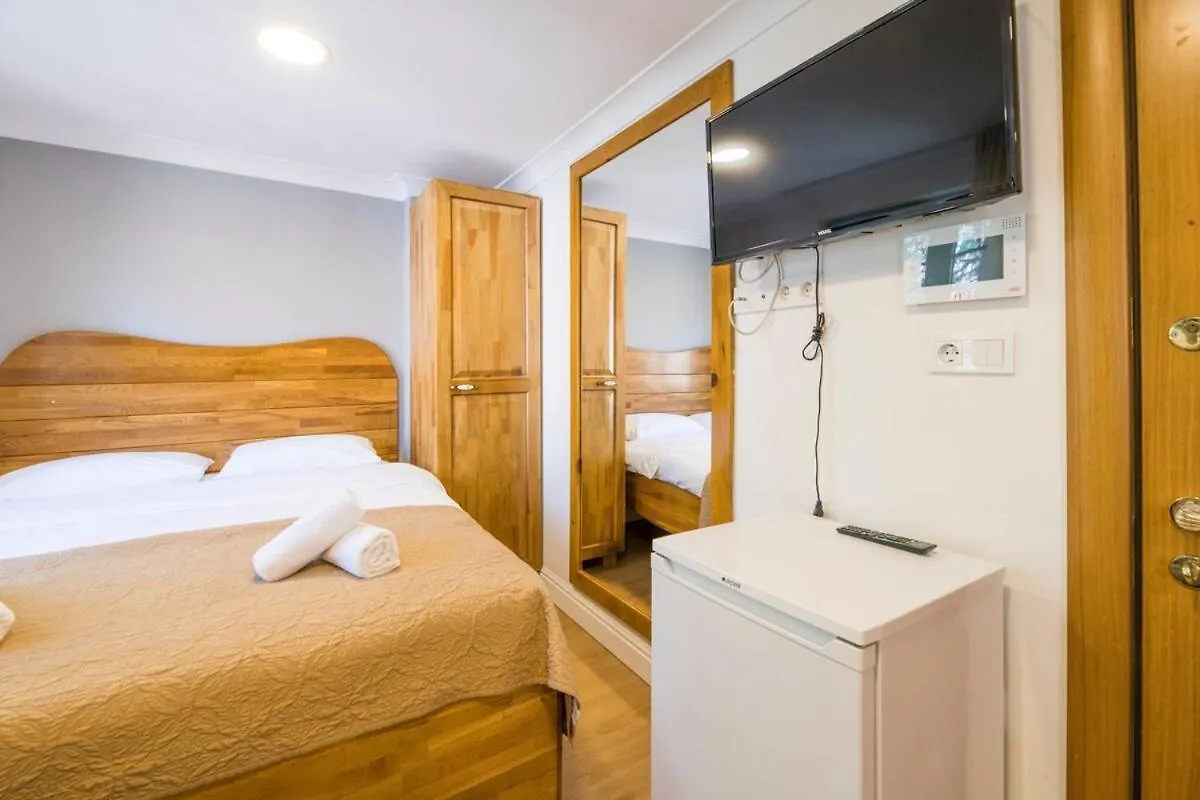 Lovely 1 Room Wac Close To Tophane Tram Station Istanbul